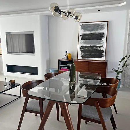 Serenity - Contemporary 2 Bedroom Διαμέρισμα