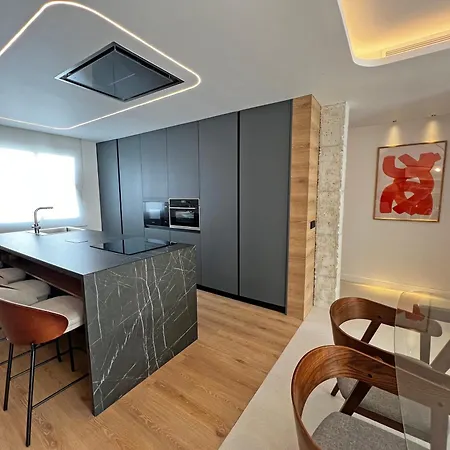 Serenity - Contemporary 2 Bedroom Διαμέρισμα *