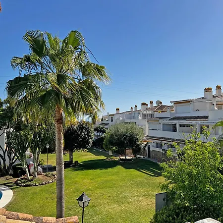 Serenity - Contemporary 2 Bedroom Διαμέρισμα